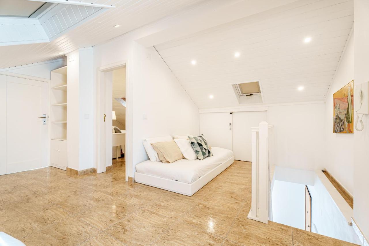 Charming Nazare Apartment-1 Minute To The Beach Экстерьер фото